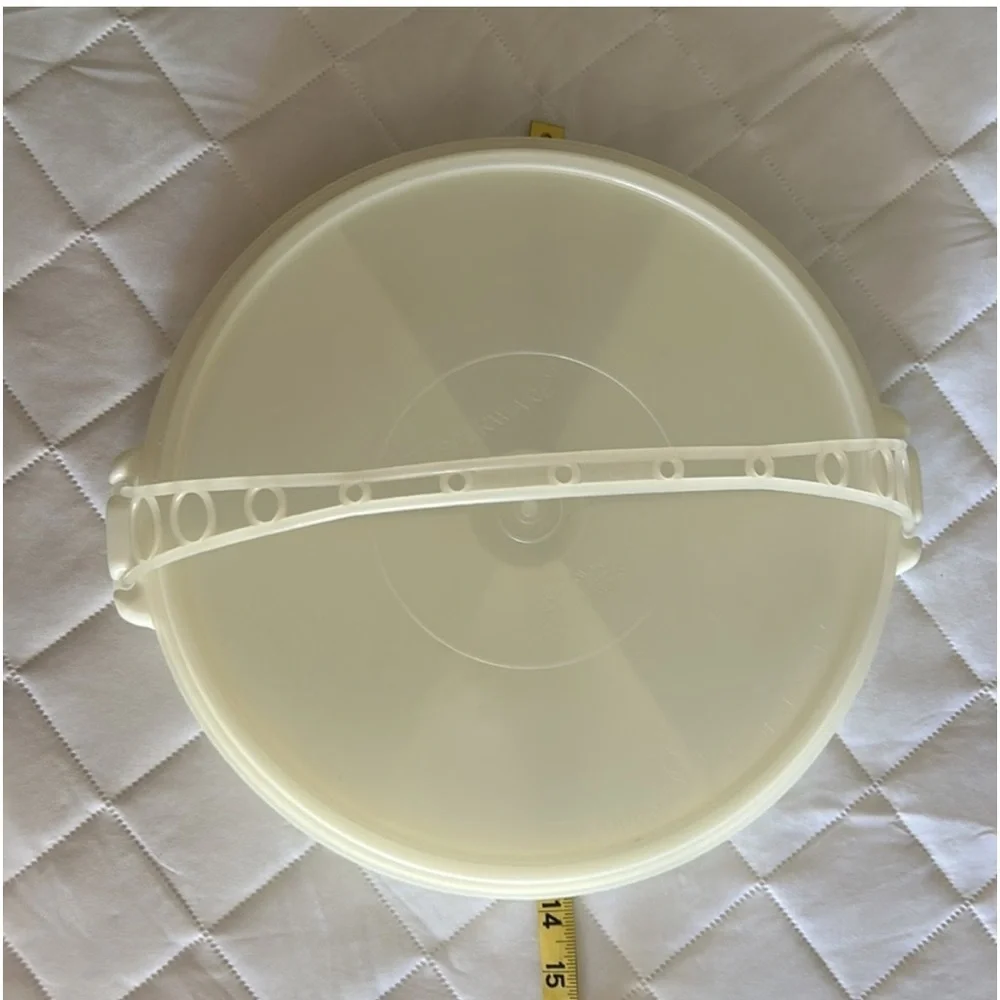 Tupperware white colored relish tray with lid and handle